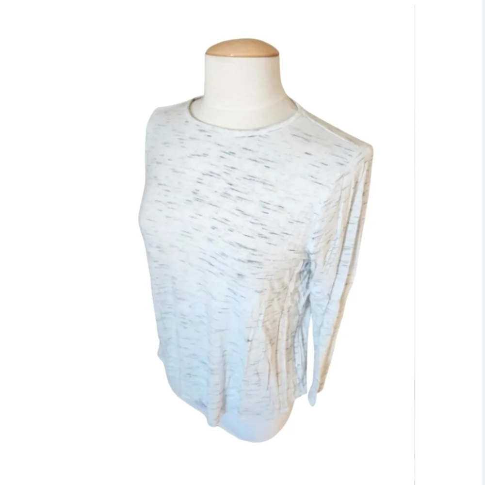 Old Navy White & Gray Heathered Long Sleeve T-shirt - Picture 2 of 4
